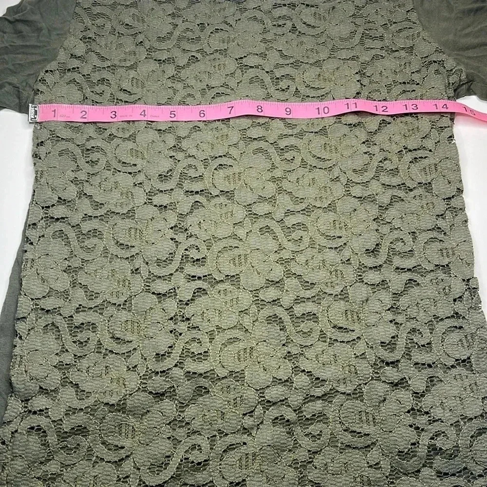 Crochet overlay top small short sleeved shirt trendy green silver tone zipper